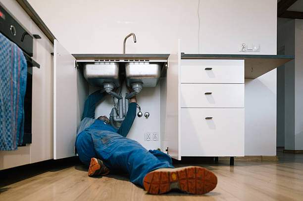 Professional Leak Detection technician working in Crete, IL